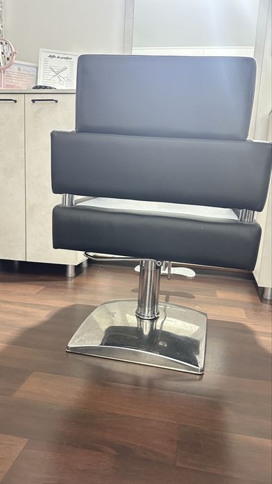 Scaun coafor plus ucenic coafor