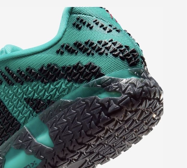 Кроссовки NIKE JA3