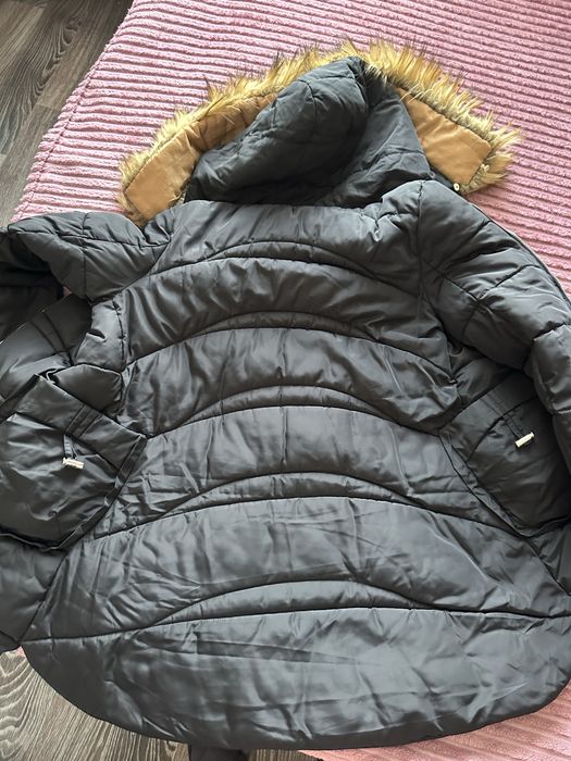 Продам женские куртки