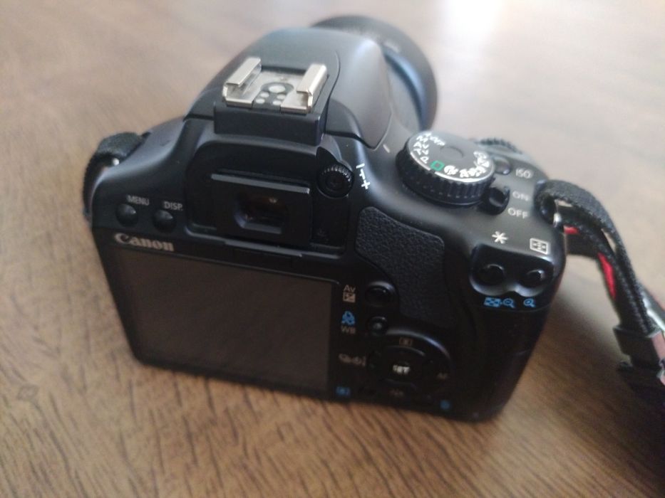 Фотоапарат Canon 450d 7700 кадъра