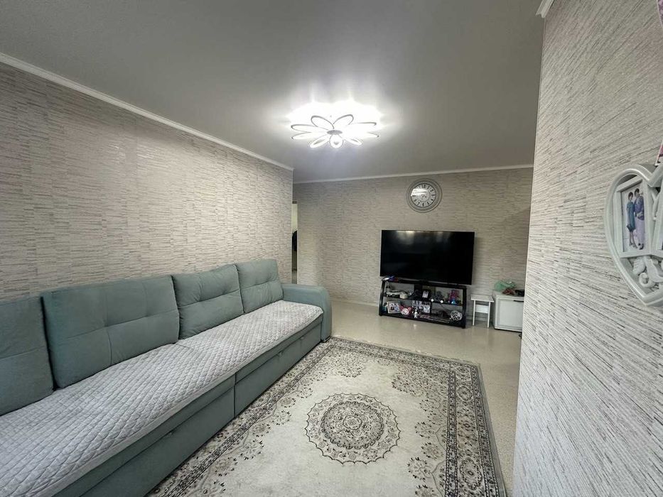 Продажа 3-комнатной квартиры, центр города.