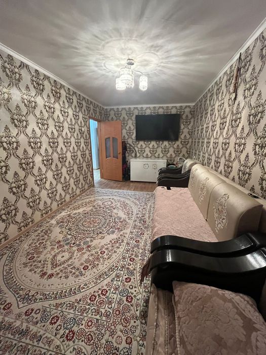 продается 3-комн квартира