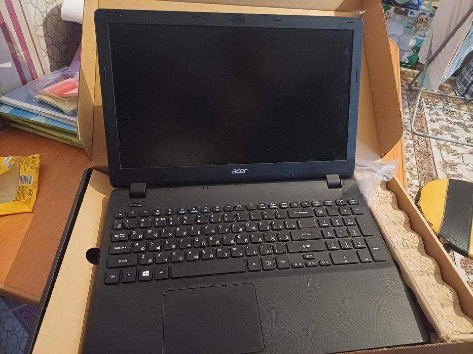 Ноутбук acer ...