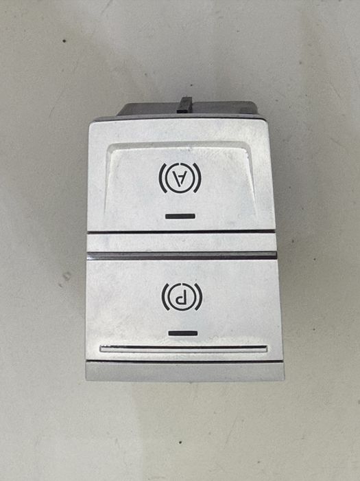 Модули Audi A8 D5 / A6 C8 / A7 C8 – радар, GPS антена, steering module