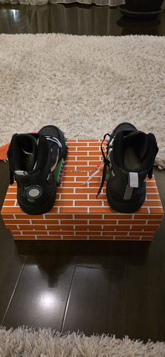 Air Force 1 off white mid