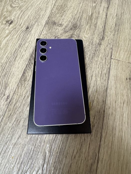 Samsung S23 FE 256GB.                     .