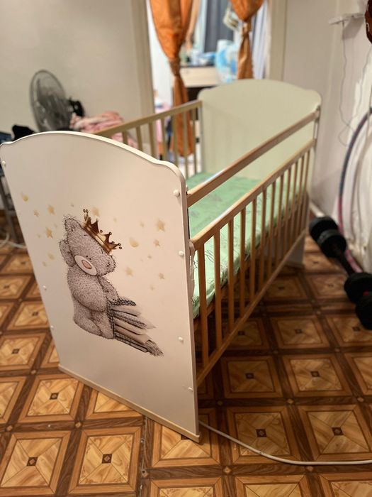 Детская кроватка