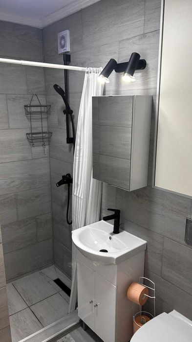 INCHIRIEZ GARSONIERA (confort I) Bld. C-tin Brancusi  nr. 153