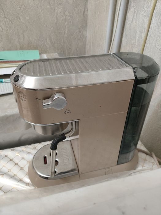 Kofemashina Delonghi