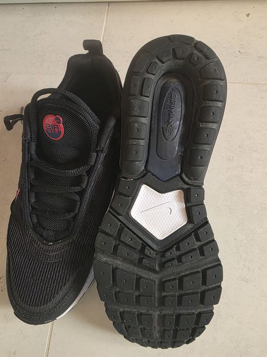 Маратонки Nike Air Max Pulse