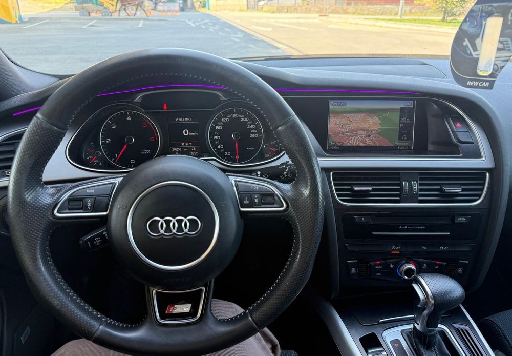 Audi A4 Avant 2014 S Line, 2000 diesel automată ,full fără trapă,  servisată total cu istoric servisare,  8100 negociabil