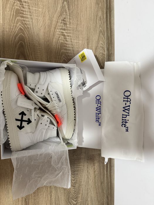 Off-White Court 3.0  - (NOI)