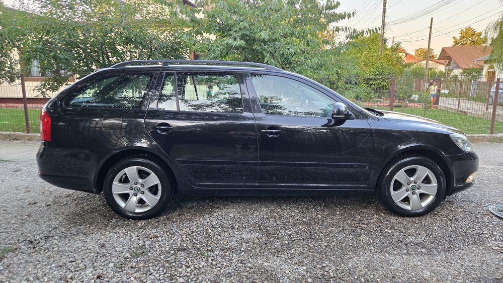SKODA Octavia 2010 — imagine 5