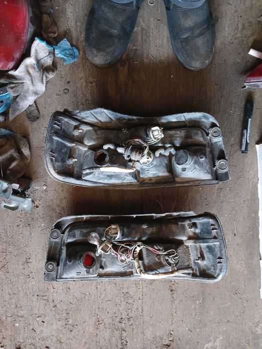 Фонарь Тоета Королла кузов 90 купэ