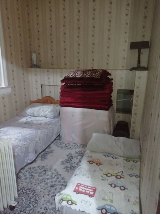 Izza Tokzor"Kamchatka" mahallasi 2 xona sotiladi