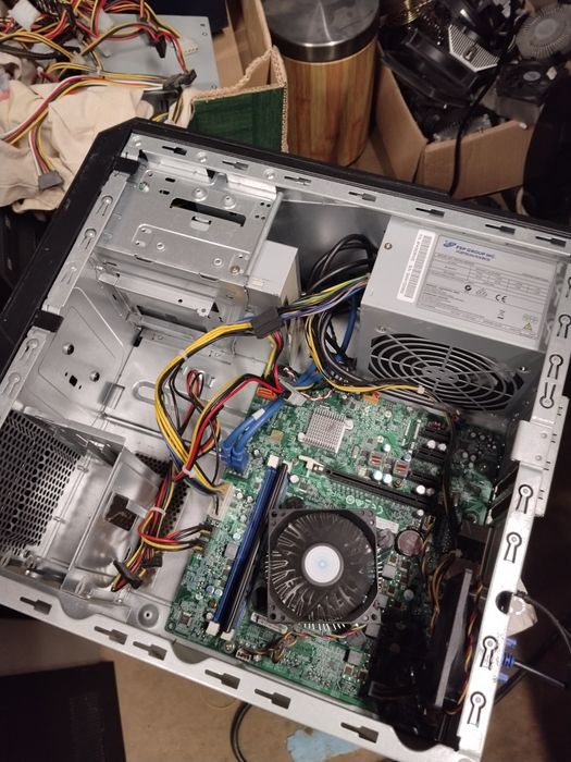 Vînd unitate pc intel i5