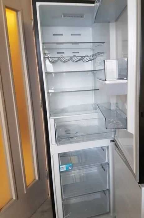 Продава се Тристаен апартамент в София, Борово - 84 кв.м за 2239 €/кв.м - Снимка #2