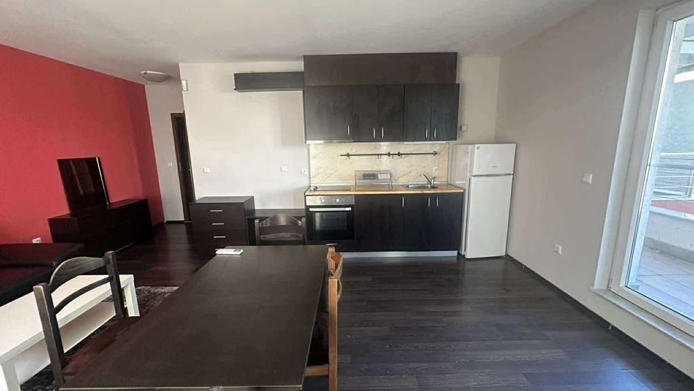 Дава се под наем Тристаен апартамент в София, Иван Вазов - 80 кв.м за 765 € - Снимка #2