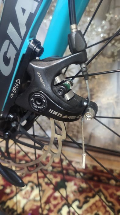 Срочно !!! Карбоновый гравийний велосипед Giant Anyroad 2 carbon