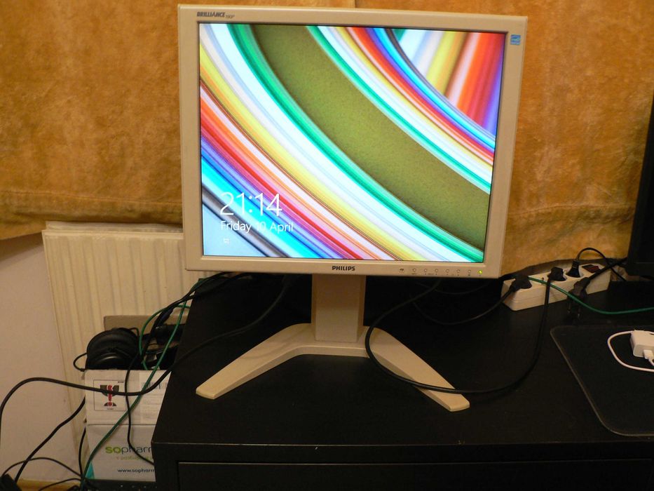 монитор PHILIPS BRILLIANCE 190P