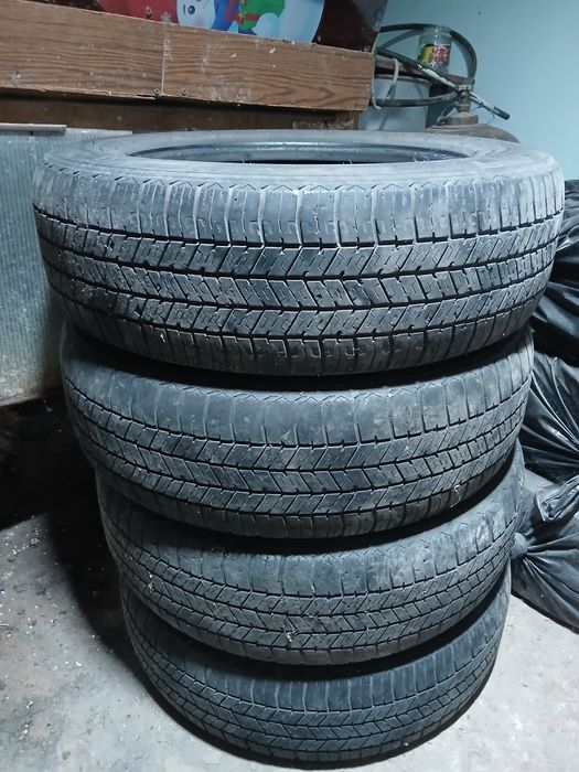 Продам шины летние  215/65 R 16