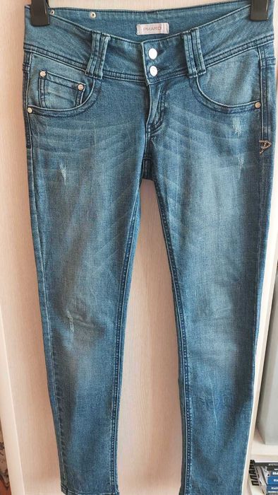 Дамски панталон дънки PHARD