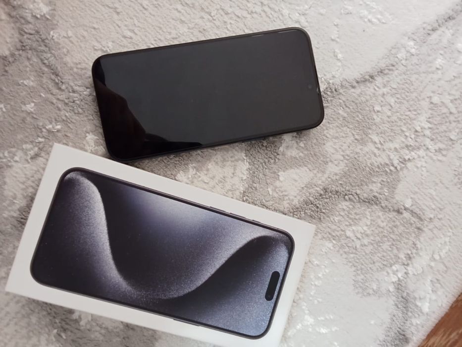 Продам айфон 15 про Макс