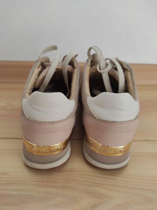 Adidasi dama Michael Kors 37