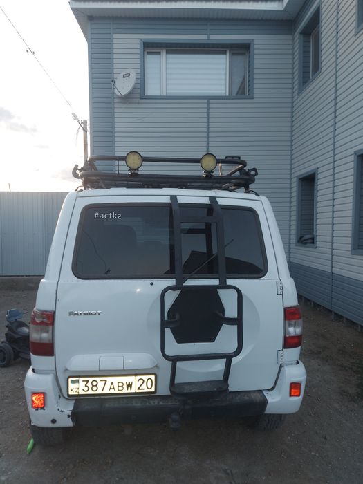 Уаз патриот уселенный