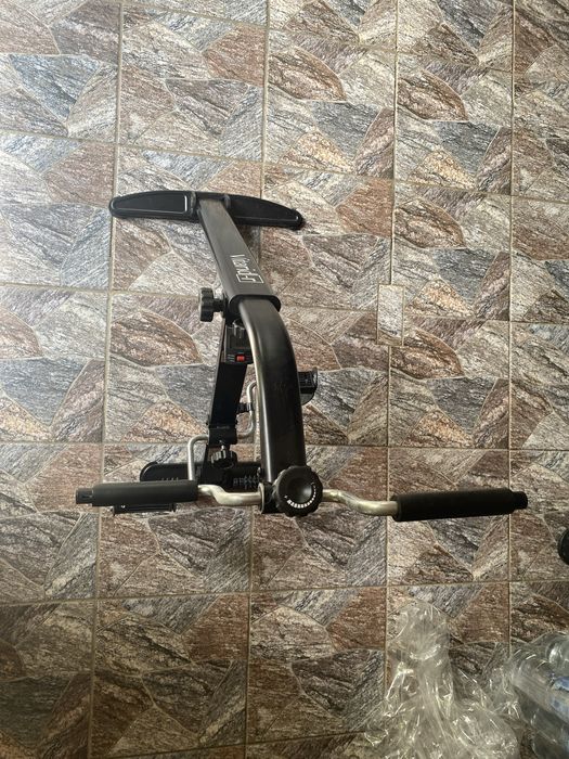 Vand bicicleta fitness pentru batrani