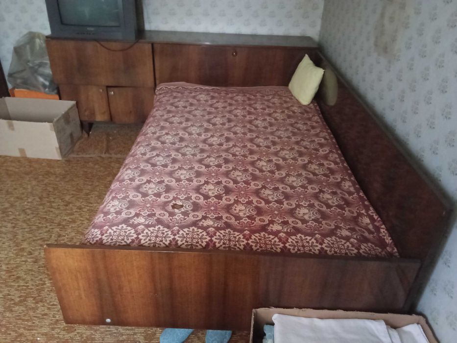 легло "Приста" с широка ракла и матрак