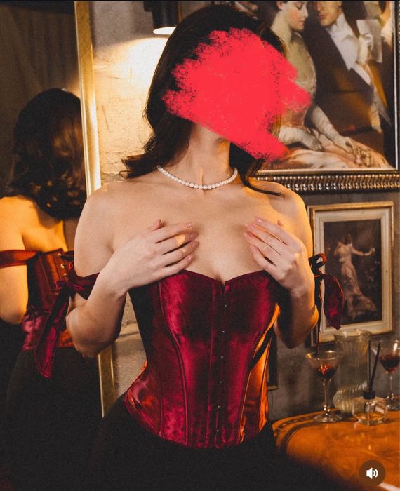 Продам бордовый корсет