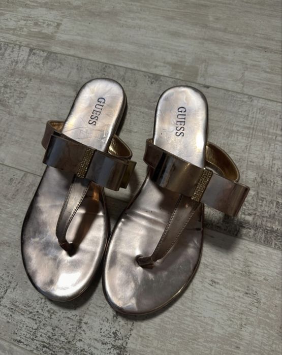 Flip flops roz cu funda Guess