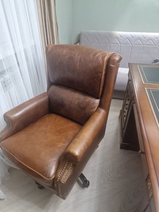 Стол руководителя дерево