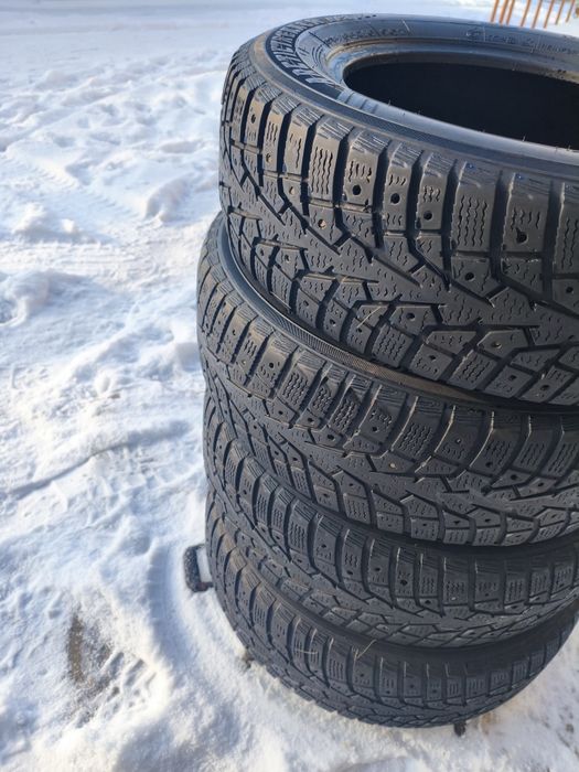 Шины б/у 195/65 R15 MAXXIS