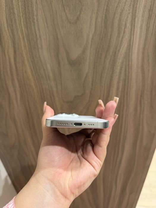 Iphone 16 pro 256 гб esim