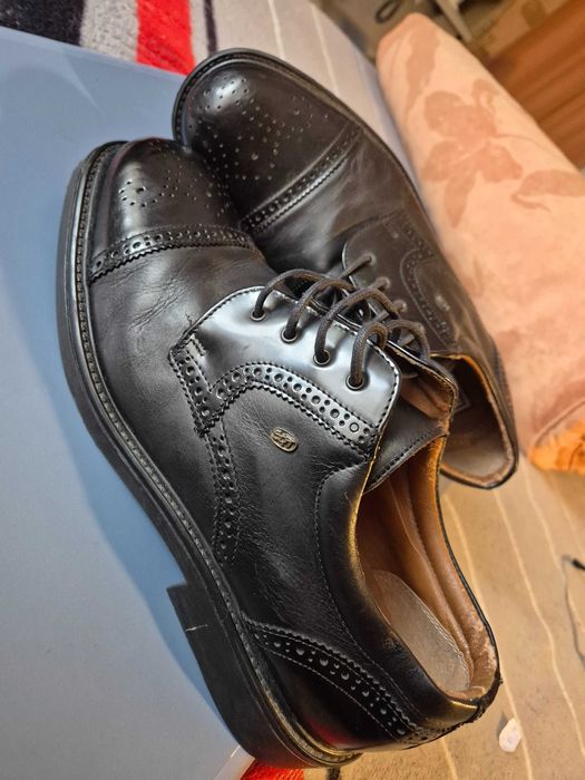 Ocazie ! Pantofi barbatesti de tip Oxford piele naturala, brand K.N.K, marime 46, noi