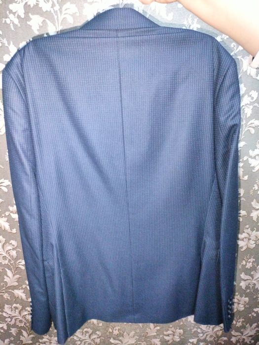 Продам костюм 46-48 размер