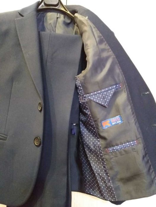 Школьный костюм для первоклашек