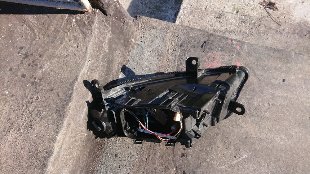 Фар за ауди а6..