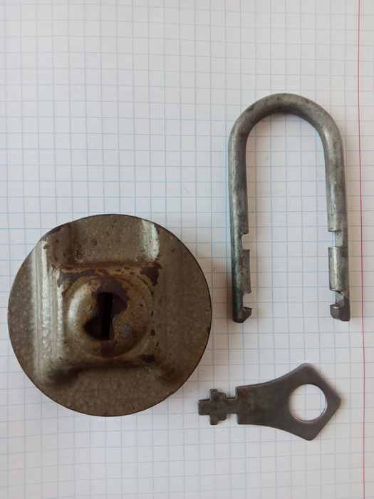 Замки навесные  ( винтаж СССР )
