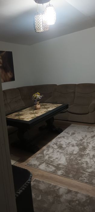 Inchiriez apartament pt revelion