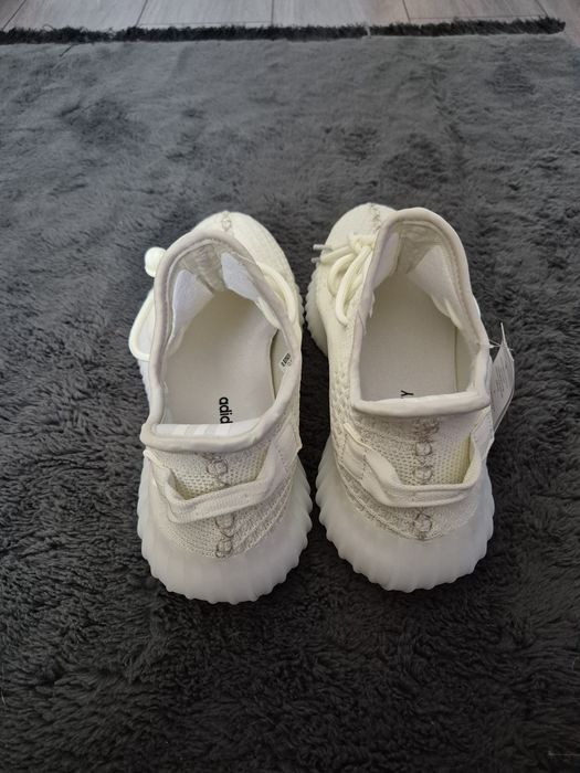 Adidas Yeezy Boost 350 v2 Bone Sneakers