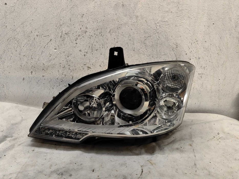 Оригинален фар Мерцедес Вито  Mercedes Vito Led Bixenon