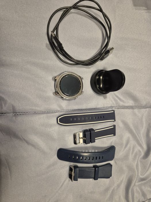 Часовник Samsung Galaxy Classic