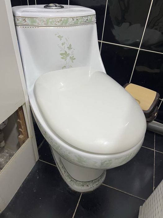 Раковина и унитаз