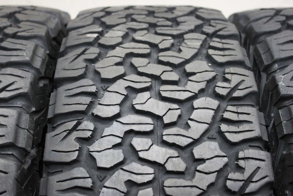 265/60-18 BF Goodrich All-Terrain