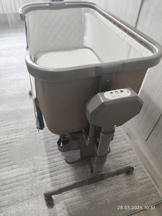 Продам кровать манеж