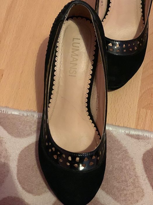 Дамски черни обувки на ток