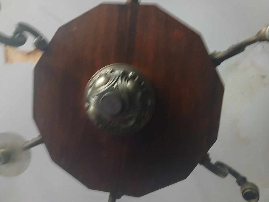 Candelabru vechi din bronz și lemnu 6 brațe